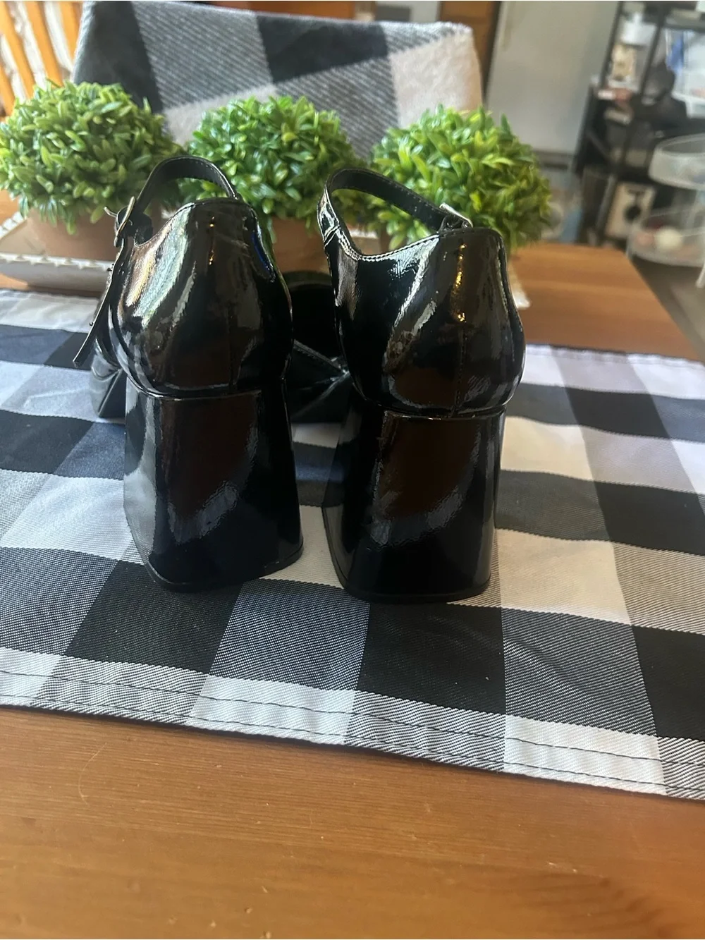 Wild Fable Darcy Mary Jane black patent platform Chunky heels 7